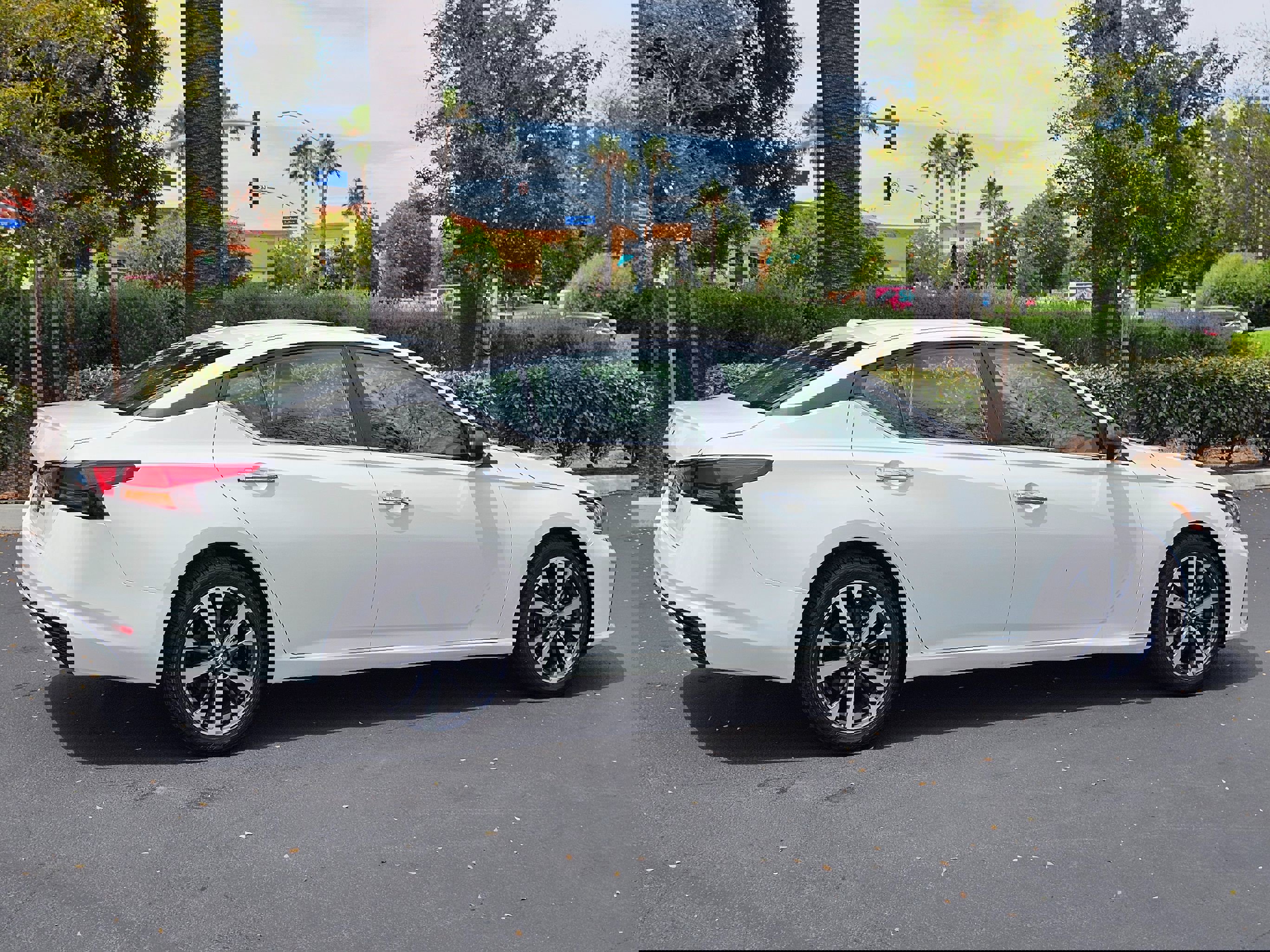 Used 2025 Nissan Altima 2.5 SV image 9