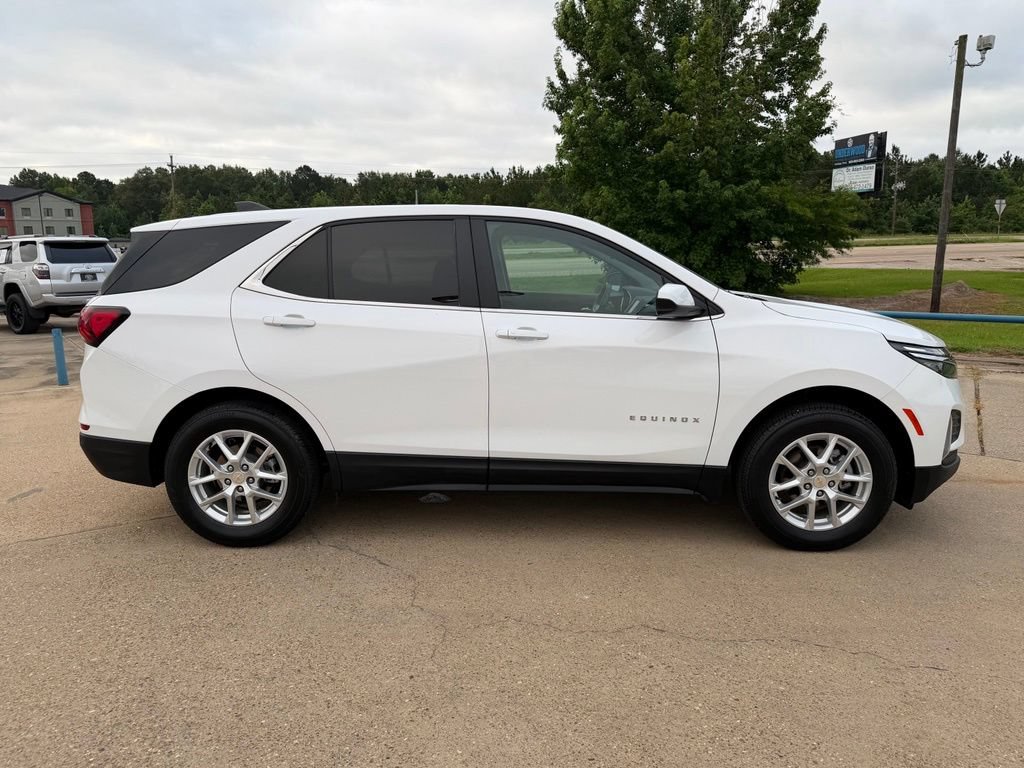 Used 2024 Chevrolet Equinox LT AWD/4WD image 7