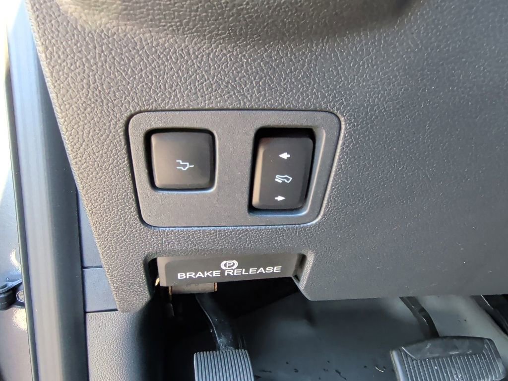 Used 2022 Ford F250 Lariat w/ Tremor Off-Road Package image 17