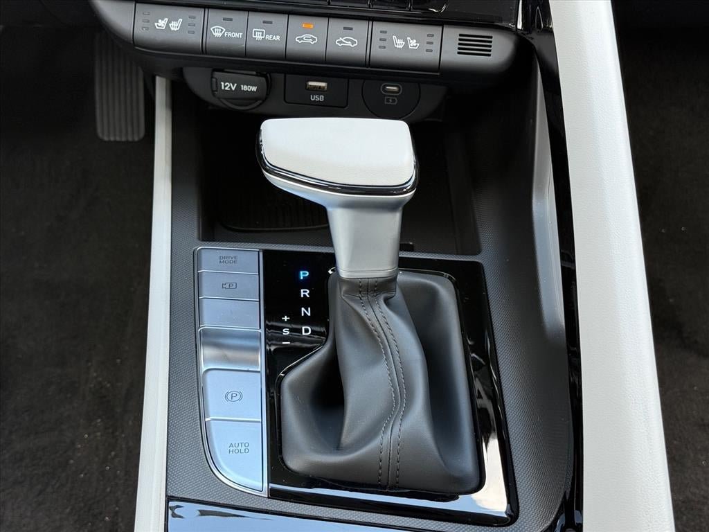 New 2026 Hyundai Elantra Limited FWD image 23