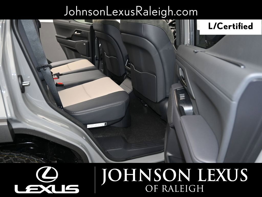 Certified 2025 Lexus GX 550 AWD/4WD image 14