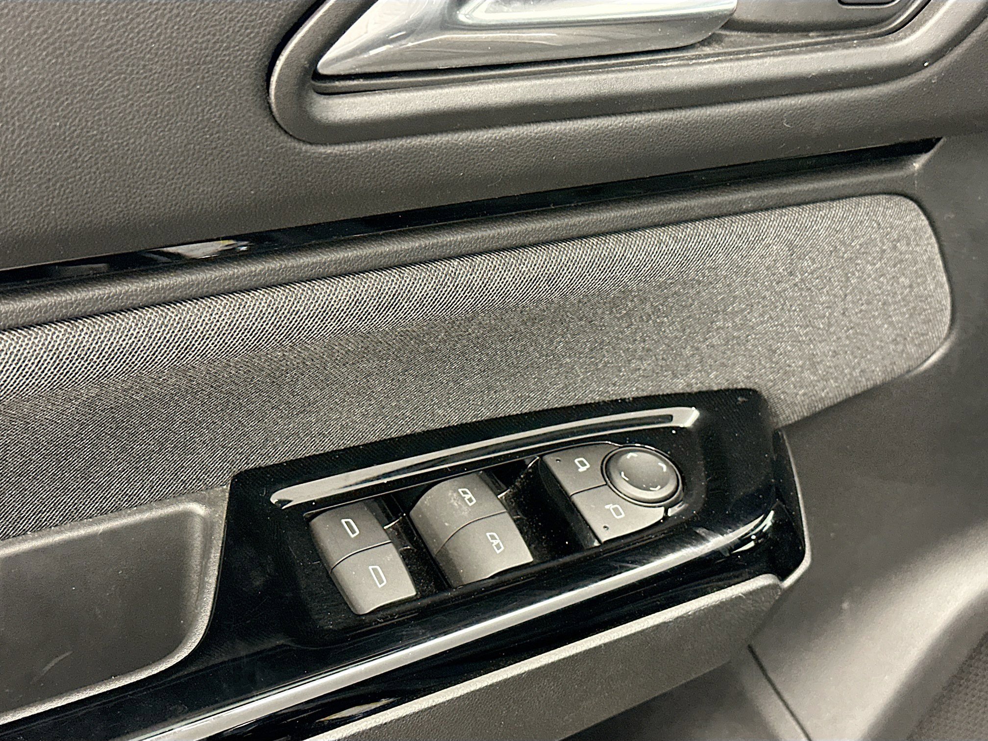 Used 2024 Honda Prologue EX image 15