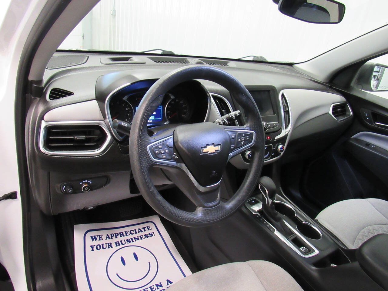 Used 2022 Chevrolet Equinox LS w/ LS Convenience Package AWD/4WD image 26