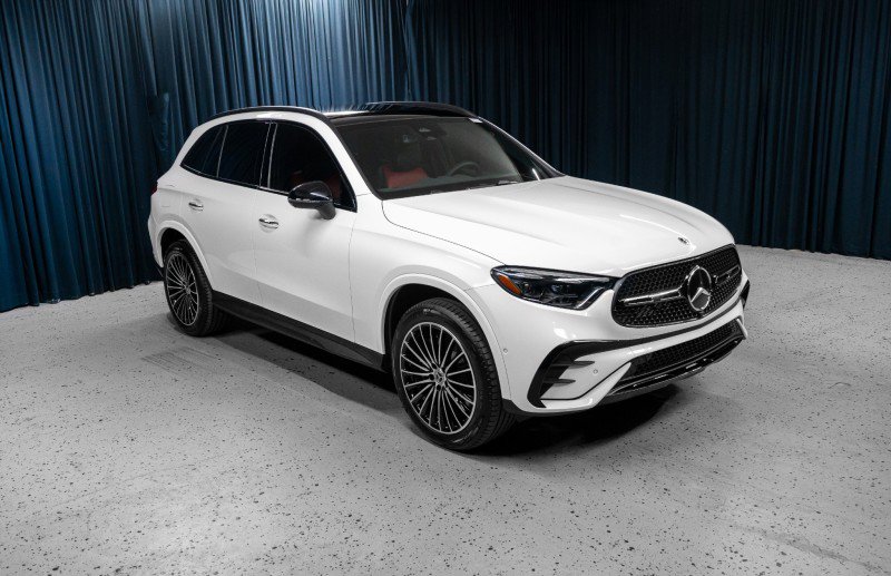 New 2026 Mercedes-Benz GLC 300 image 3