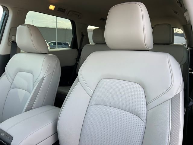 New 2026 Nissan Pathfinder SL image 12