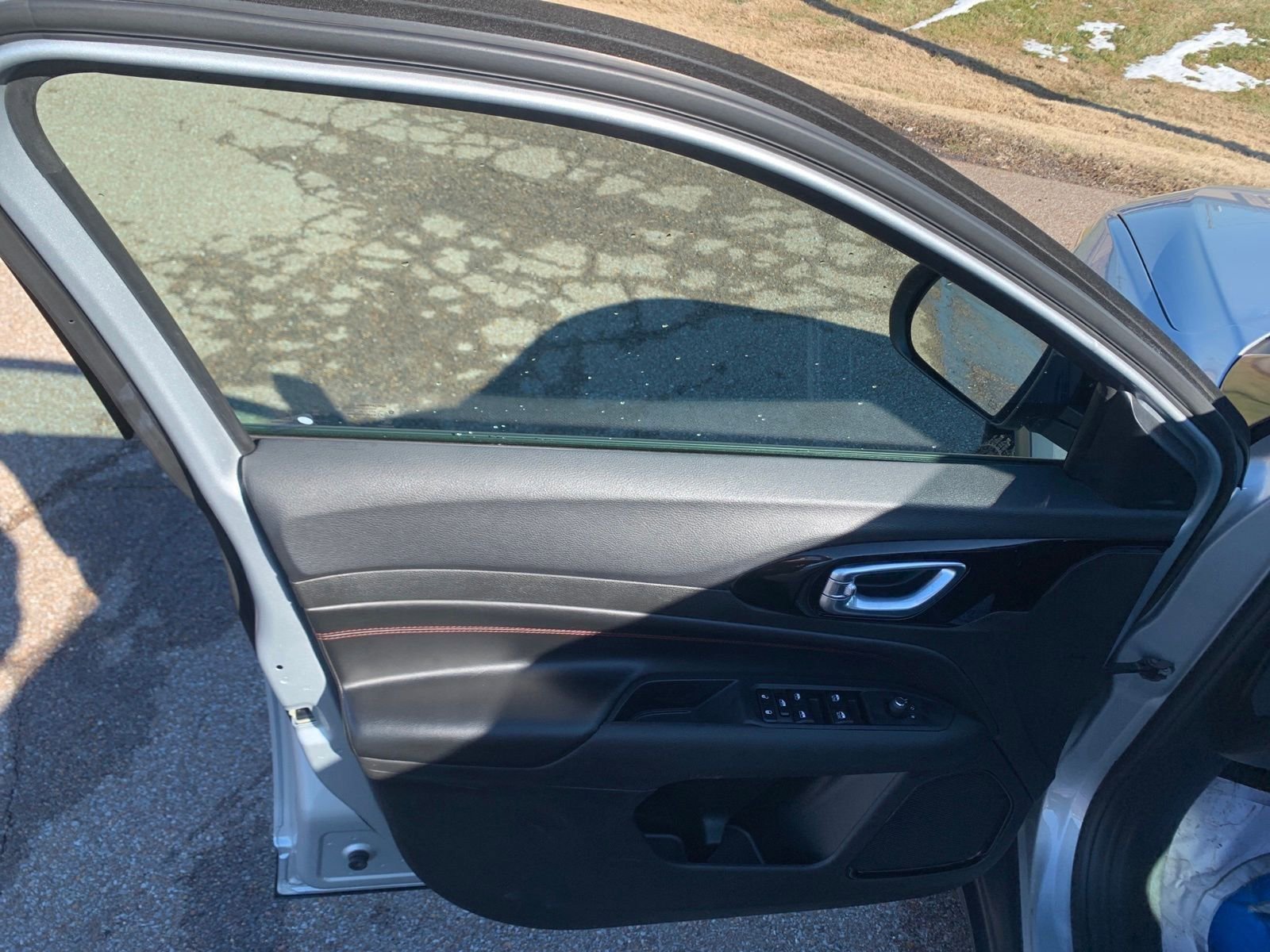 Used 2024 Jeep Compass Trailhawk image 12