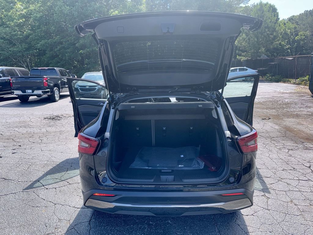 New 2026 Chevrolet Trax ACTIV FWD image 35