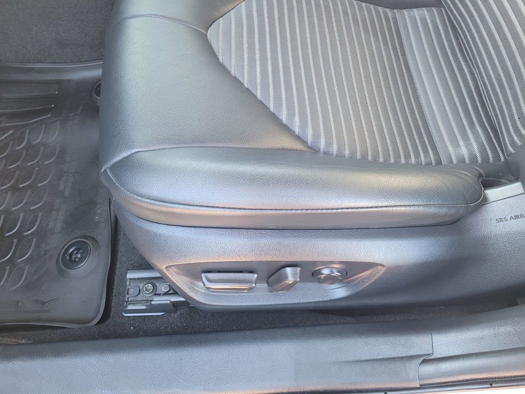 Used 2023 Toyota Camry SE image 27