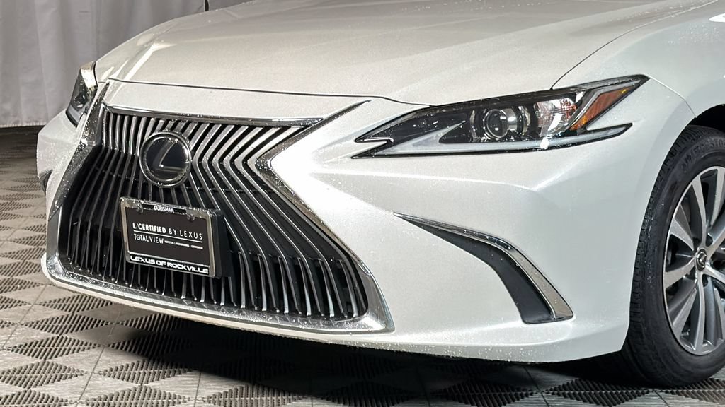 Certified 2021 Lexus ES 250 w/ Accessory Package 2 AWD/4WD image 3