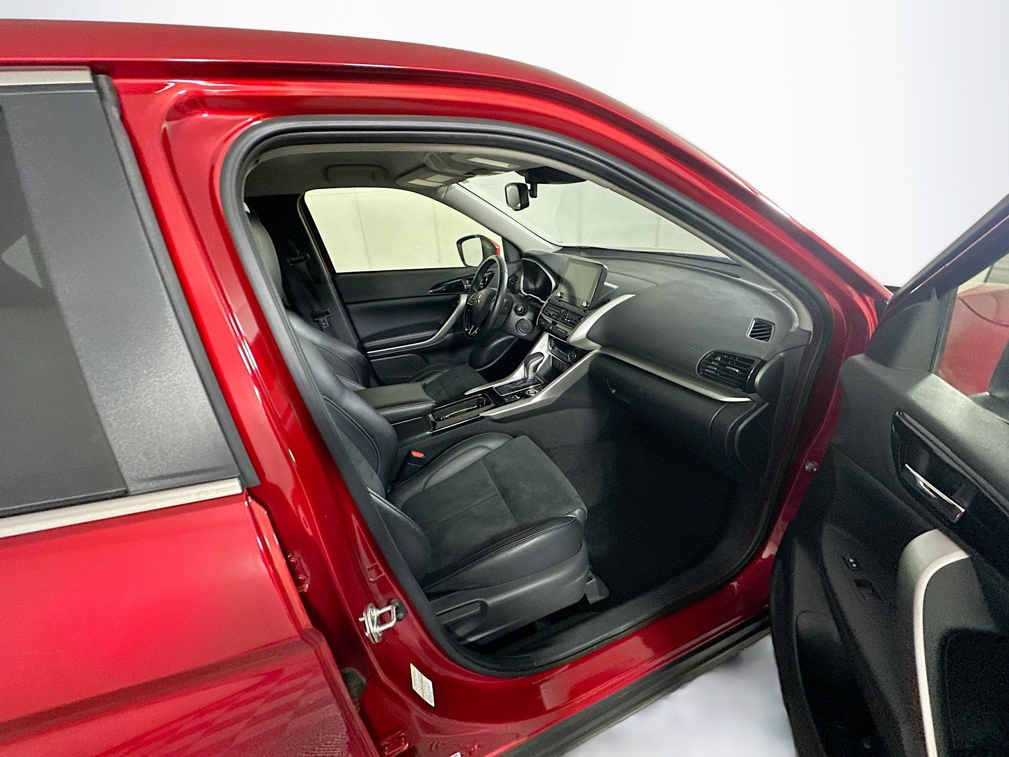 Used 2024 Mitsubishi Eclipse Cross SE image 31