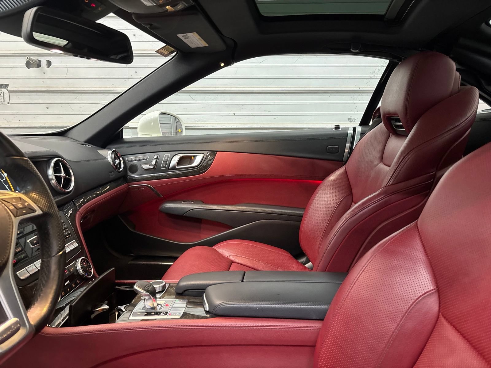 Used 2014 Mercedes-Benz SL 550 image 26