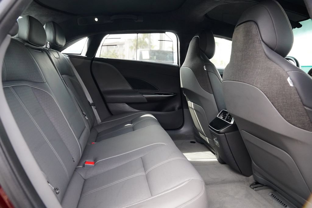 Used 2022 Lucid Air Grand Touring image 22