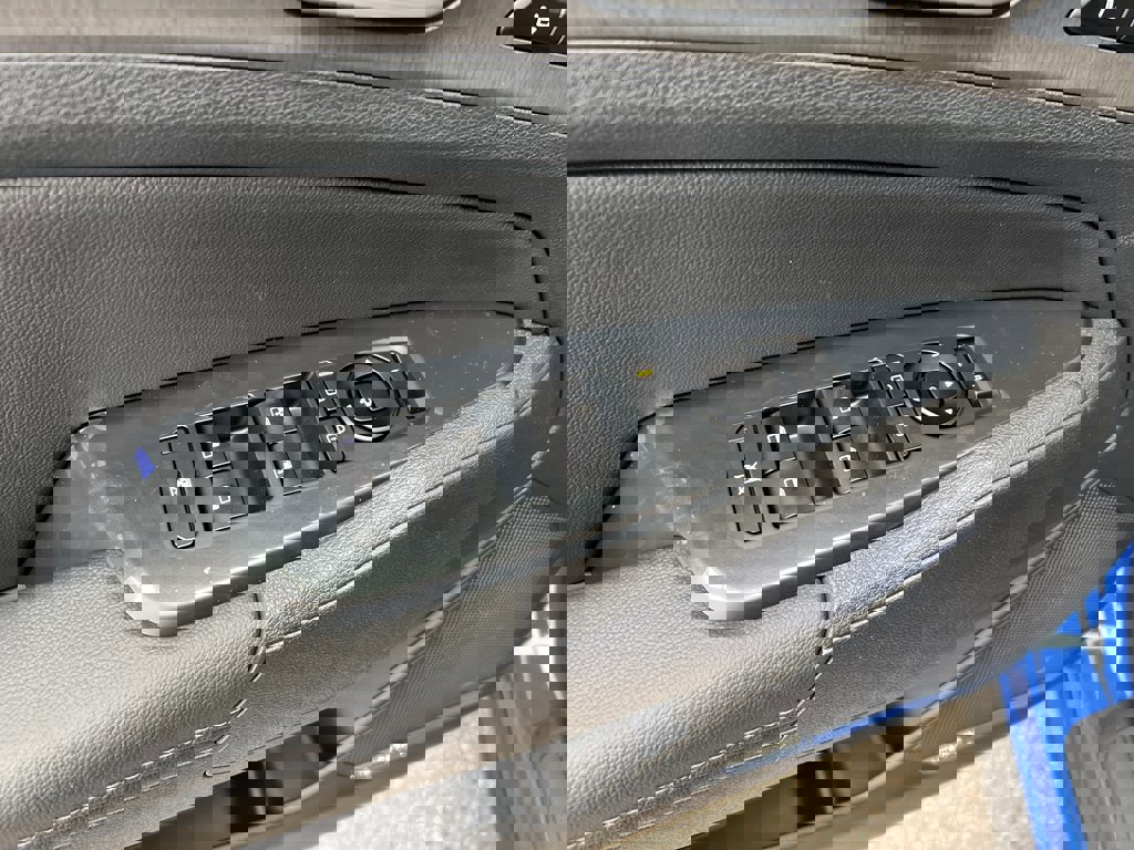 New 2026 Kia Sportage X-Line w/ X-Line Technology Package image 18