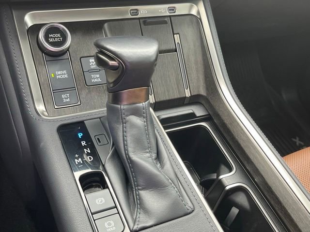 Used 2024 Lexus GX 550 w/ Cold Area Package AWD/4WD image 35