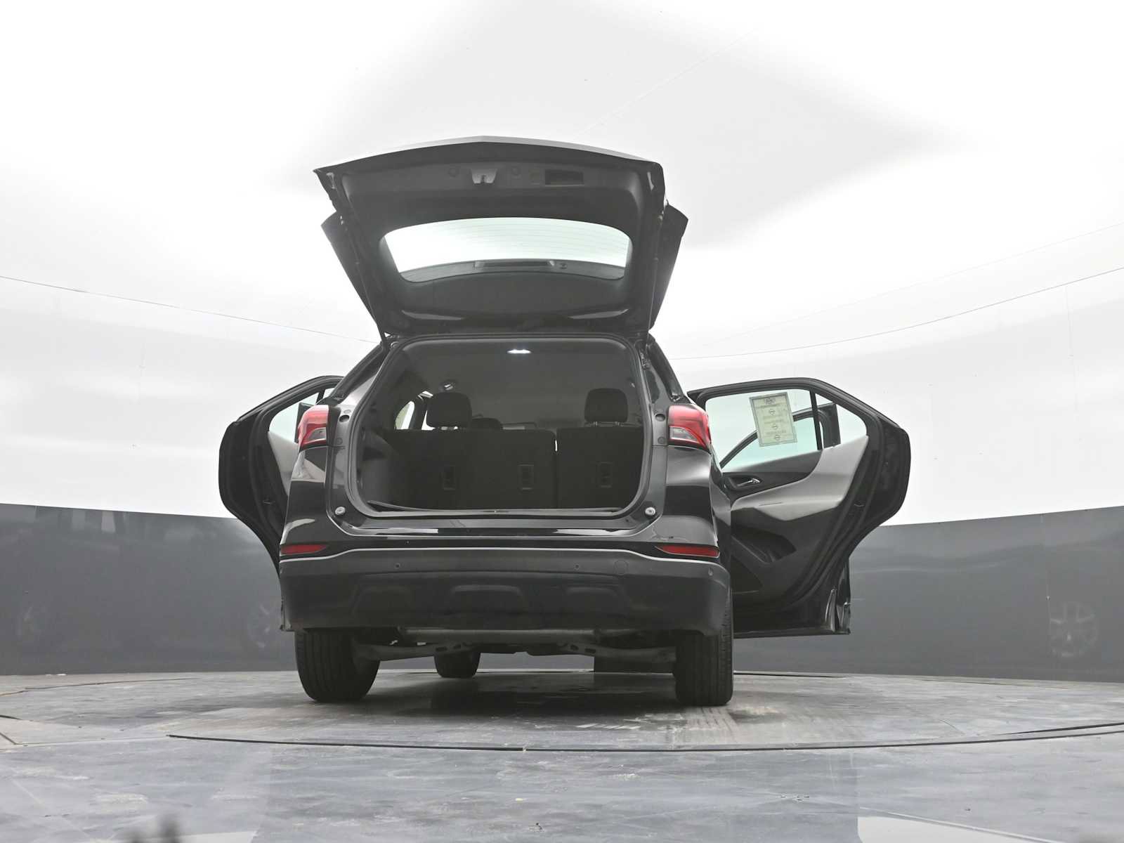 Used 2024 Chevrolet Equinox LS w/ Driver Confidence II Package FWD image 30