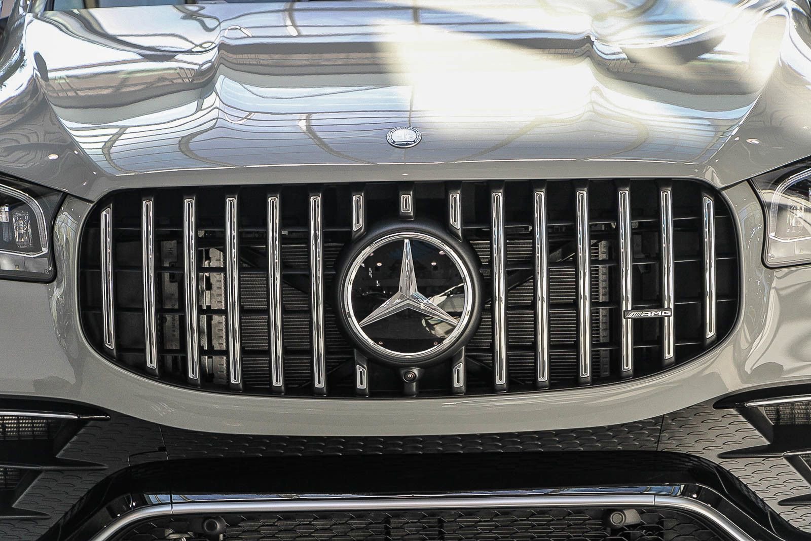 New 2026 Mercedes-Benz GLS 63 AMG 4MATIC image 7