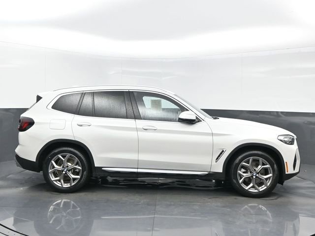 Used 2024 BMW X3 xDrive30i w/ Premium Package w/ZPA image 7