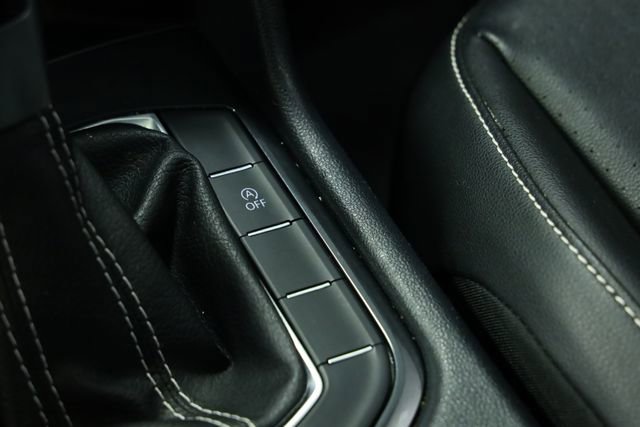 Certified 2022 Volkswagen Tiguan SE w/ Panoramic Sunroof Package image 25