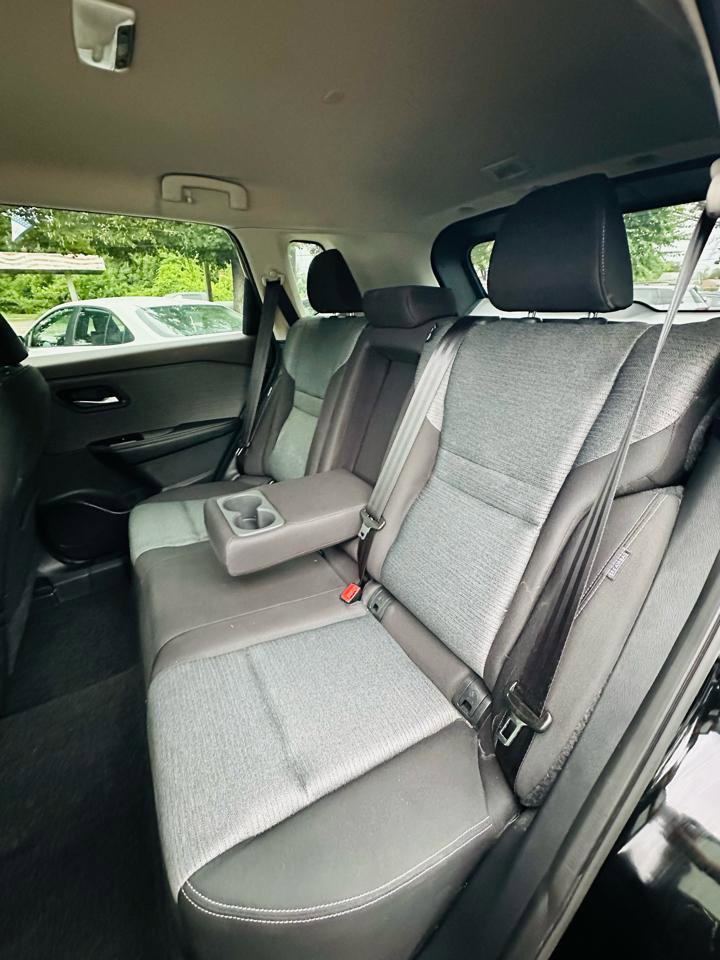 Used 2022 Nissan Rogue SV image 31