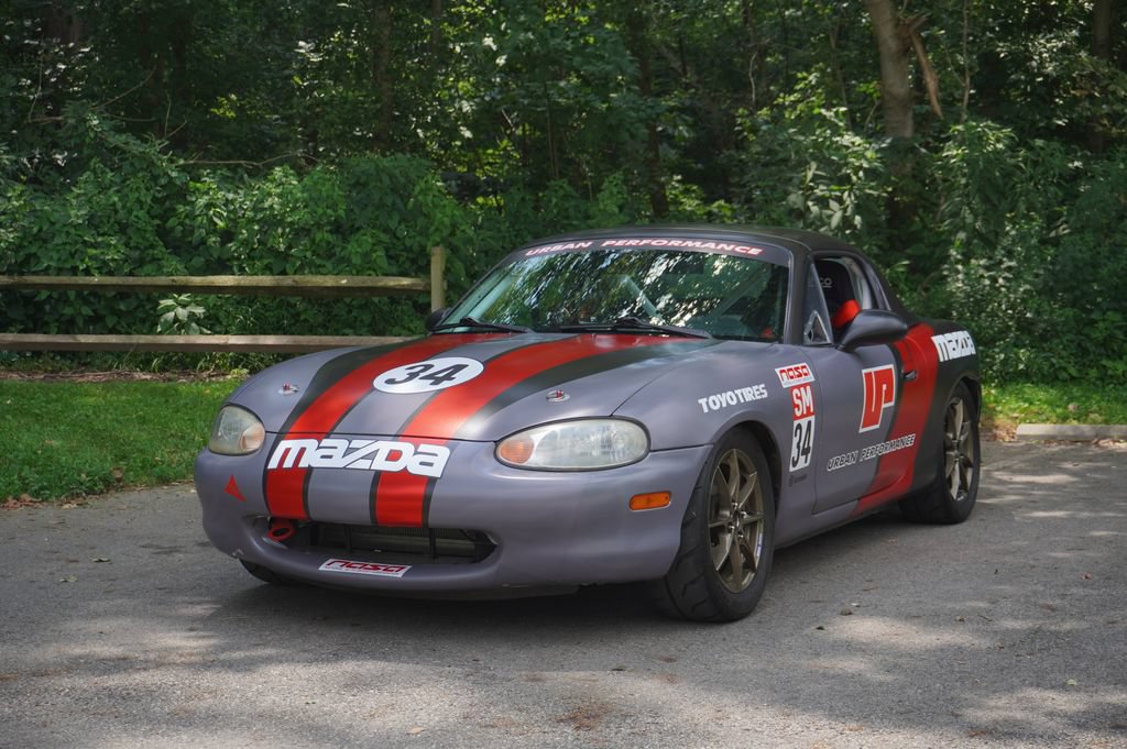 Used 1999 MAZDA MX-5 Miata RWD image 4