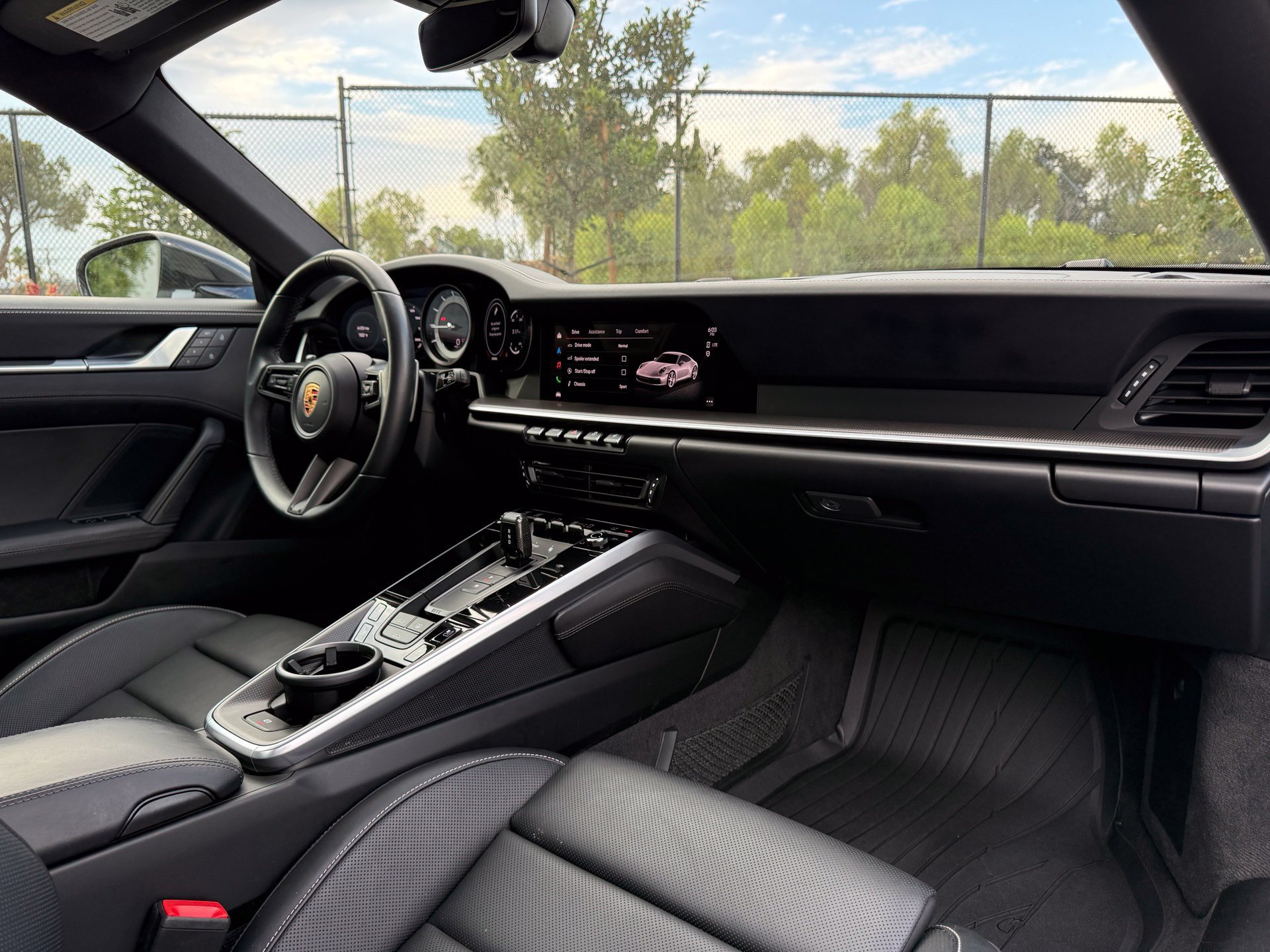 Used 2024 Porsche 911 Carrera RWD image 27