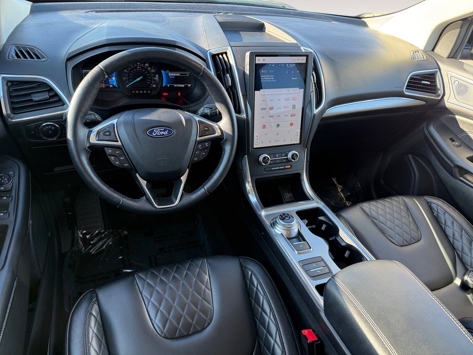 Used 2023 Ford Edge Titanium image 15