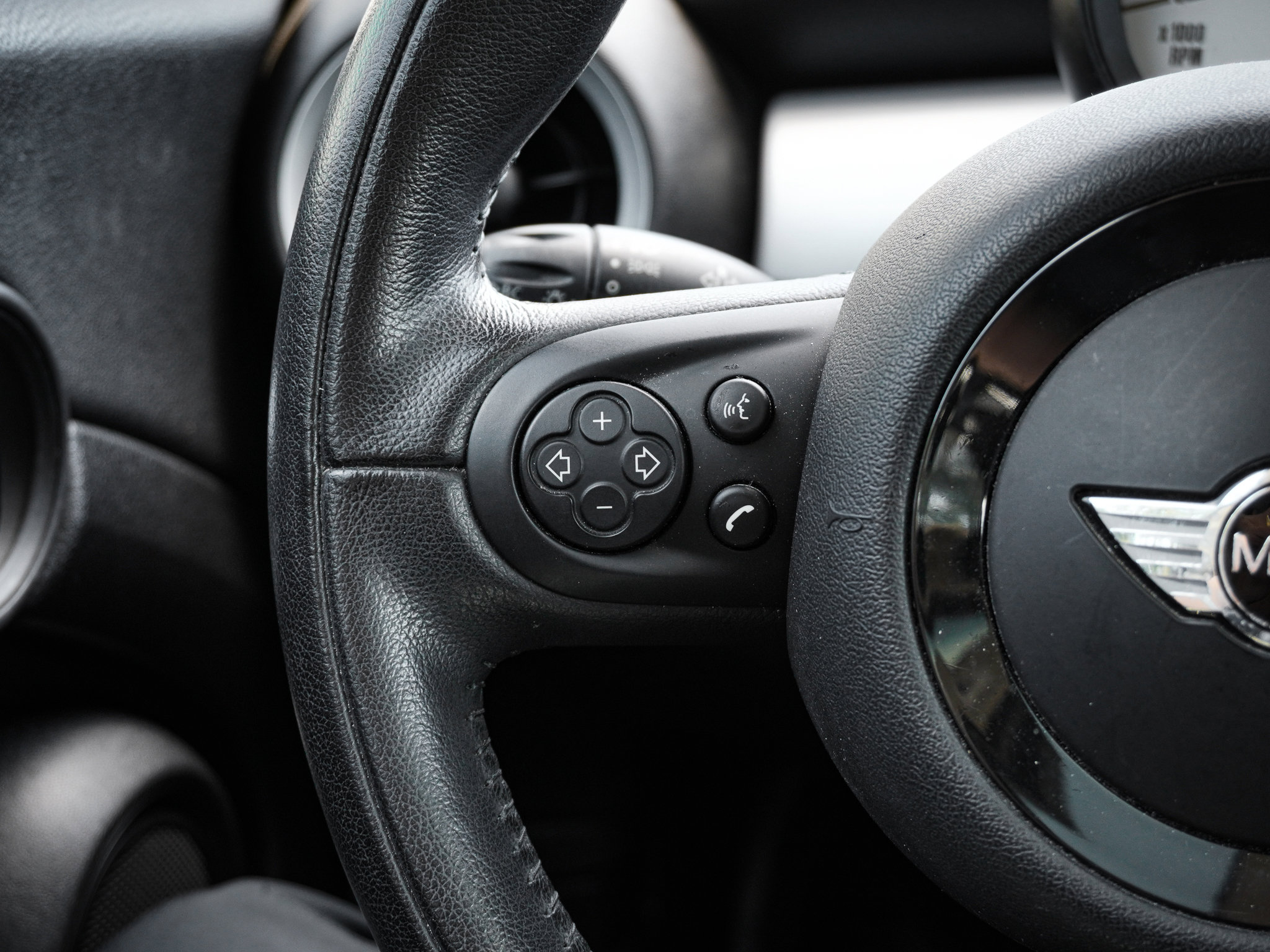 Used 2013 MINI Cooper Hardtop image 18