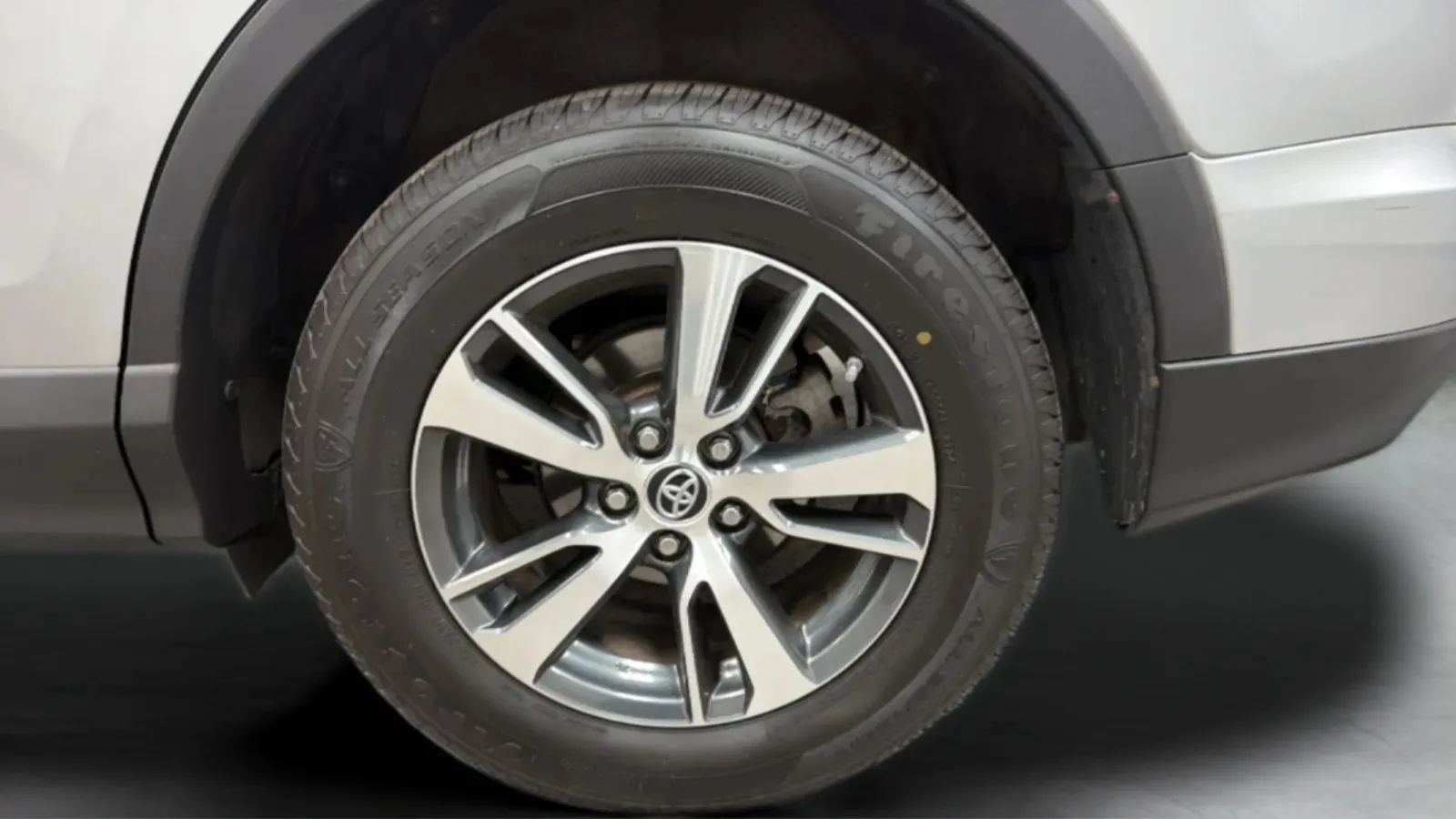 Used 2016 Toyota RAV4 XLE AWD/4WD image 29
