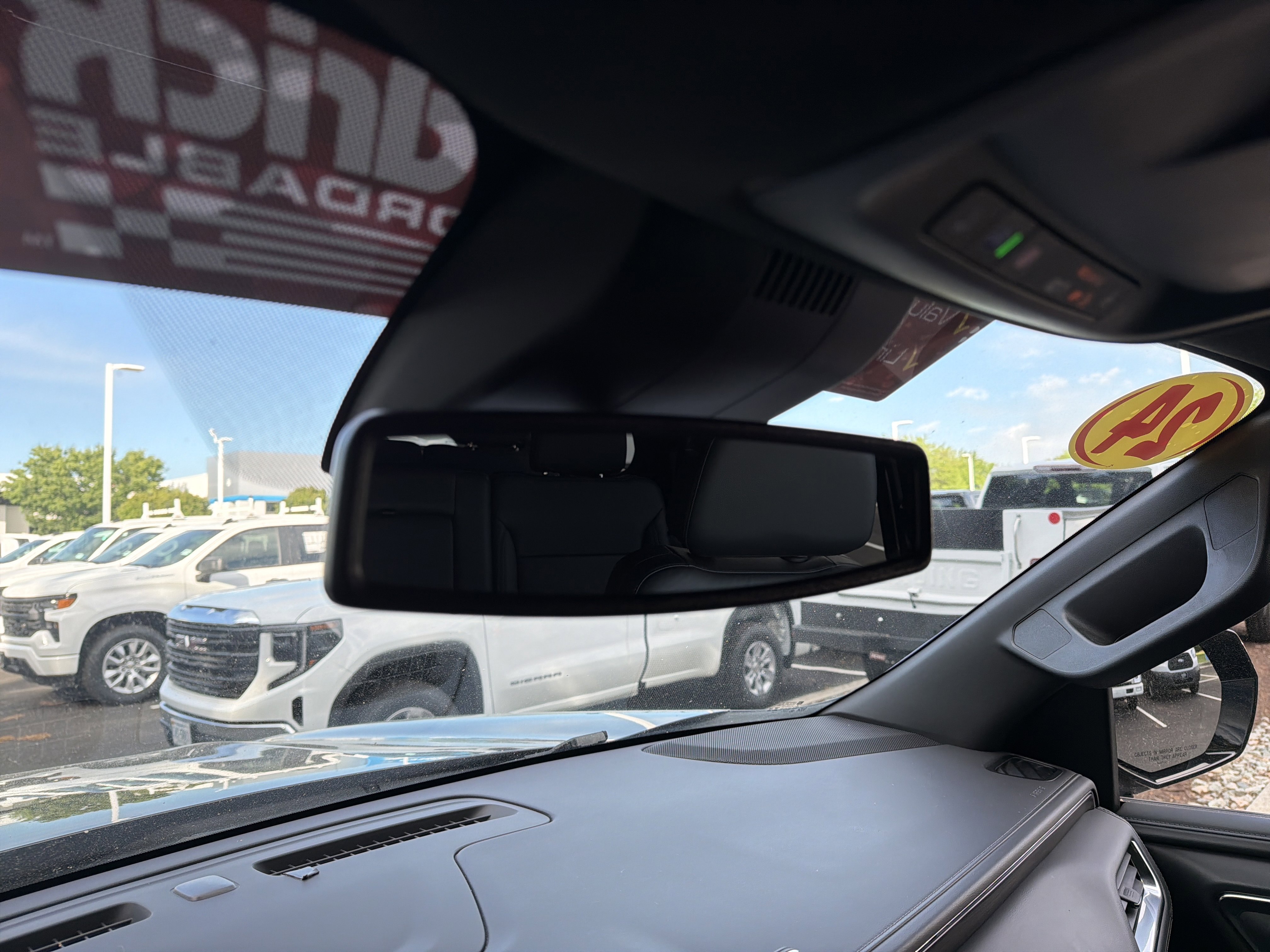 Used 2024 Chevrolet Suburban LT AWD/4WD image 26