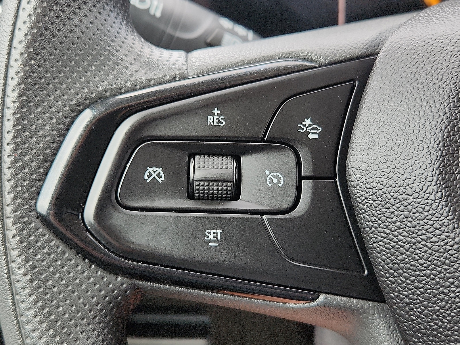 Used 2025 Chevrolet TrailBlazer LT FWD image 17