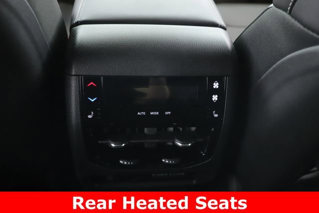 Used 2025 Jeep Grand Cherokee L Limited w/ Black Appearance Package image 30