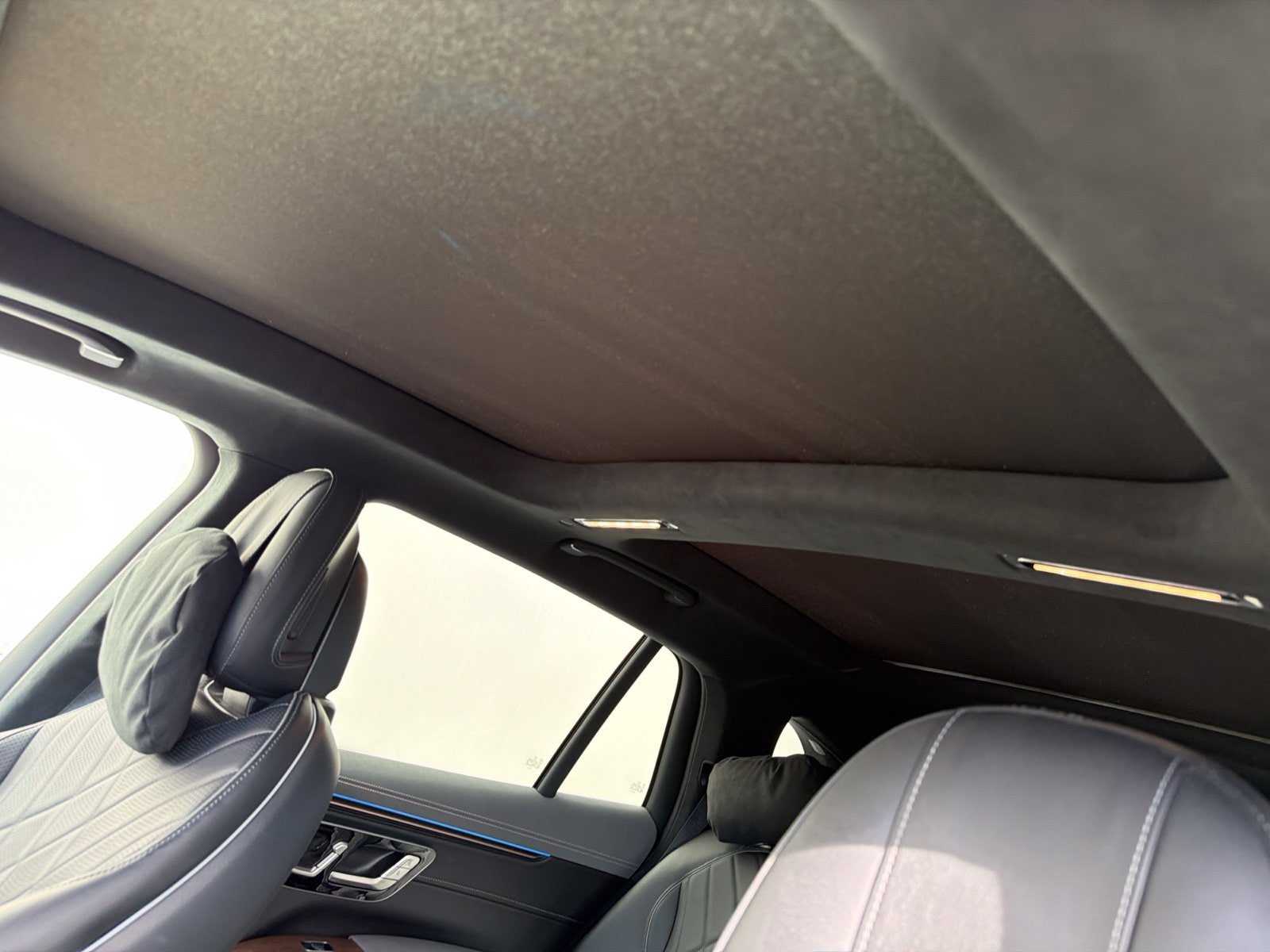 Used 2023 Mercedes-Benz EQS 580 4MATIC SUV image 7