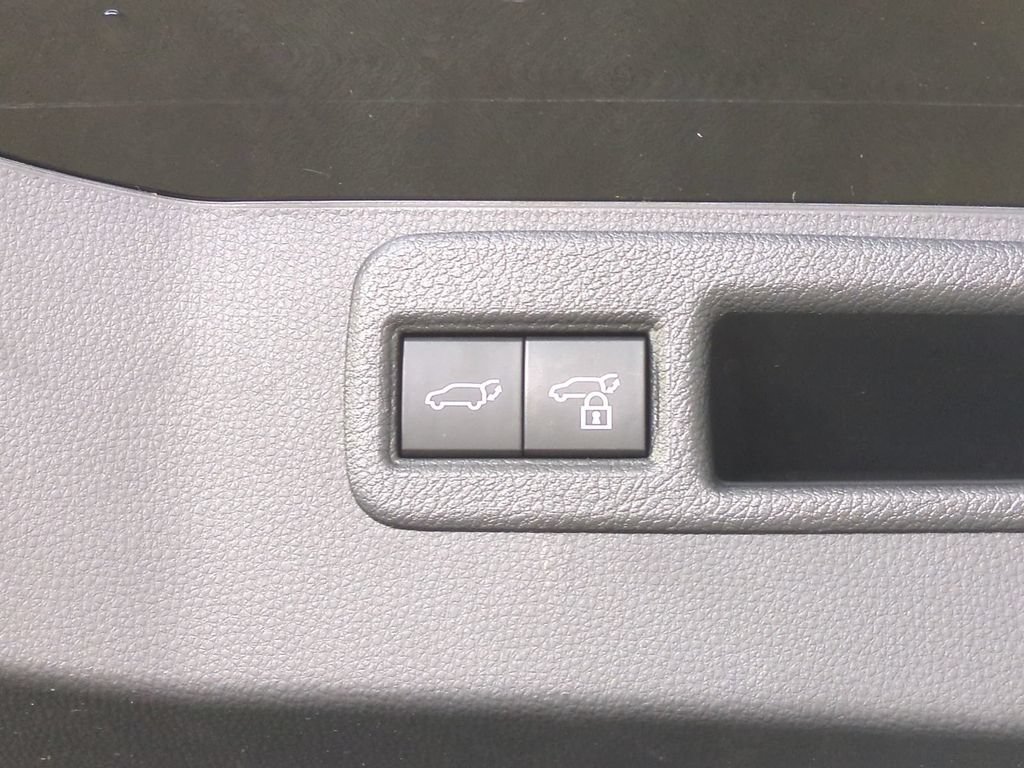 Used 2021 Toyota Venza Limited AWD/4WD image 15