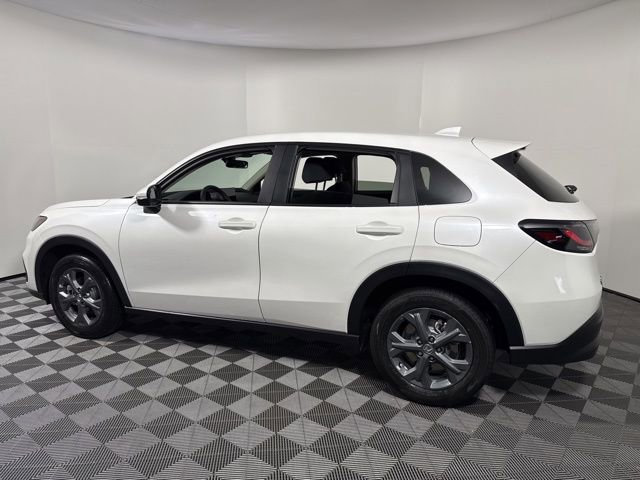 New 2026 Honda HR-V LX image 4