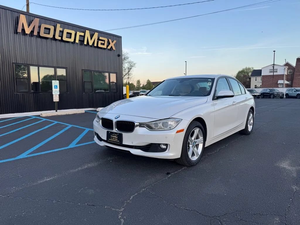 Used 2014 BMW 328i xDrive Sedan AWD/4WD image 1