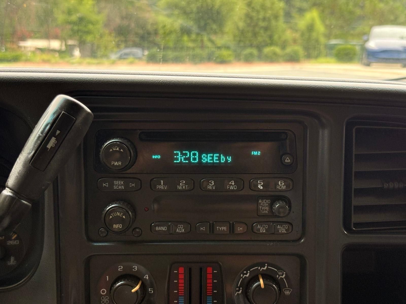Used 2005 Chevrolet Silverado 1500 LS w/ Light Duty Power Package AWD/4WD image 30
