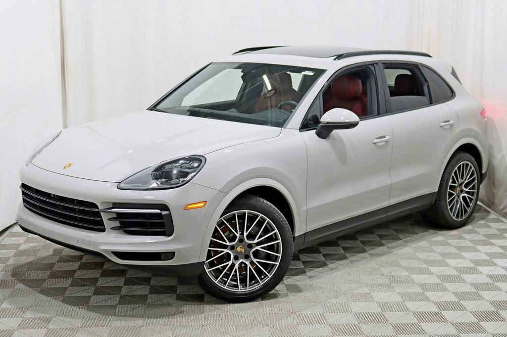 Used 2023 Porsche Cayenne S AWD/4WD image 6