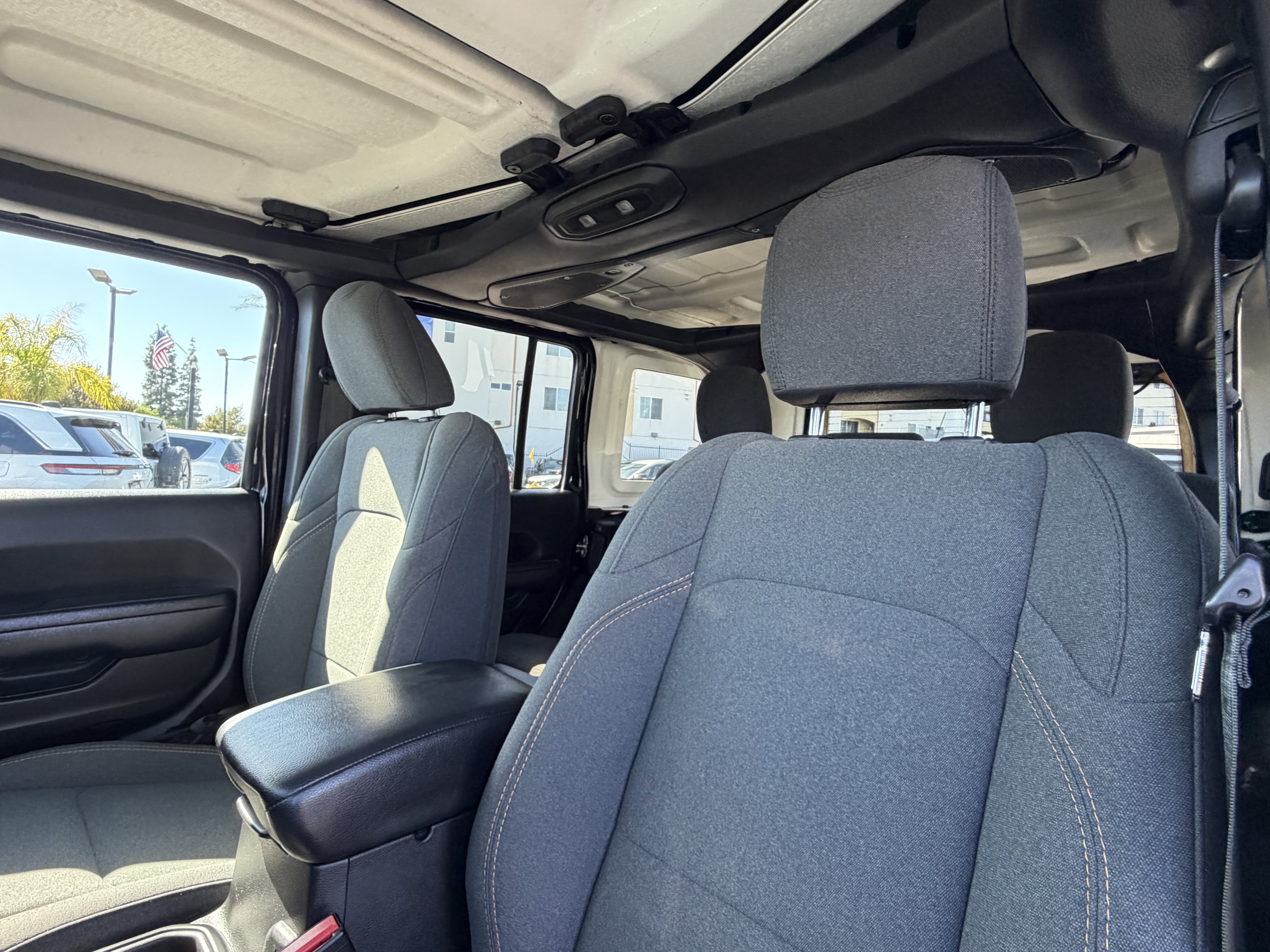 Certified 2024 Jeep Wrangler Unlimited AWD/4WD image 20