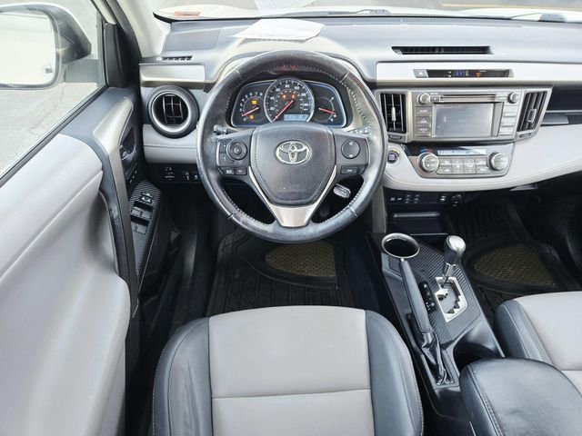 Used 2013 Toyota RAV4 Limited AWD/4WD image 8