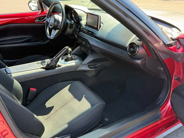 Used 2016 MAZDA MX-5 Miata Club RWD image 21