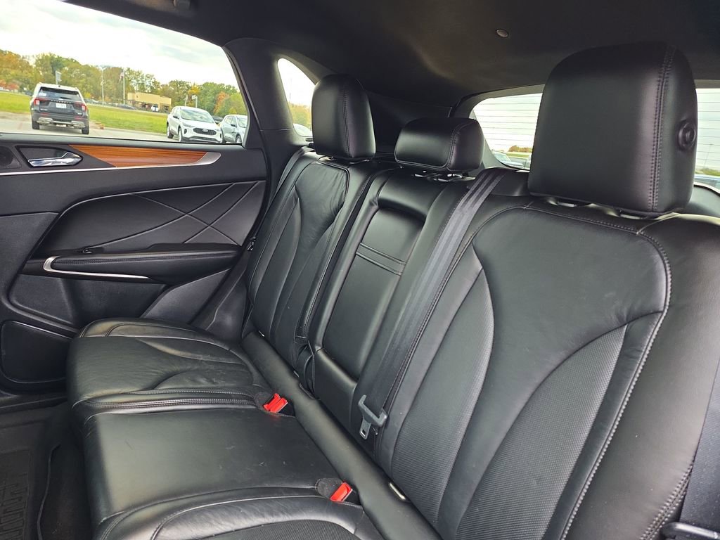 Used 2019 Lincoln MKC Select w/ Select Plus Package image 28