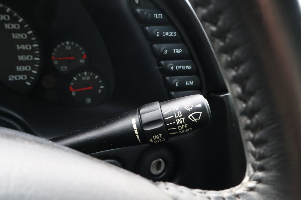 Used 2002 Chevrolet Corvette Coupe w/ Preferred Equipment Group2 image 18