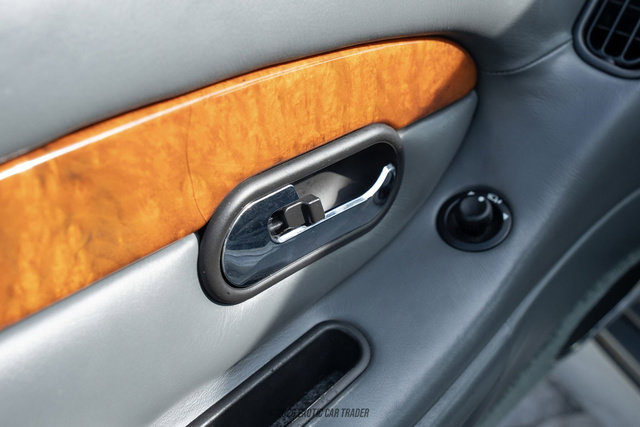 Used 2003 Aston Martin DB7 Vantage RWD image 20