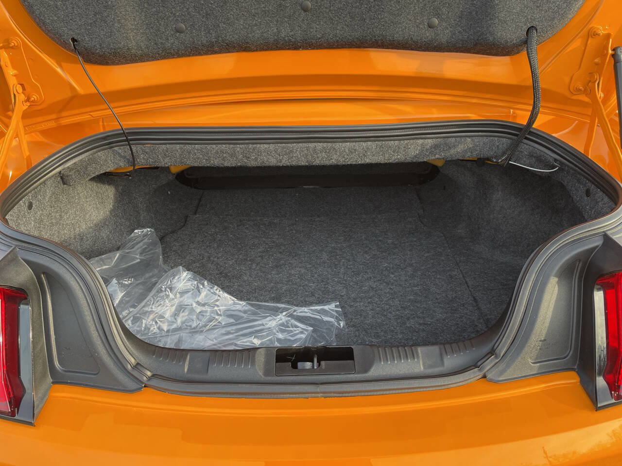 Used 2018 Ford Mustang GT Premium w/ GT Performance Package image 50