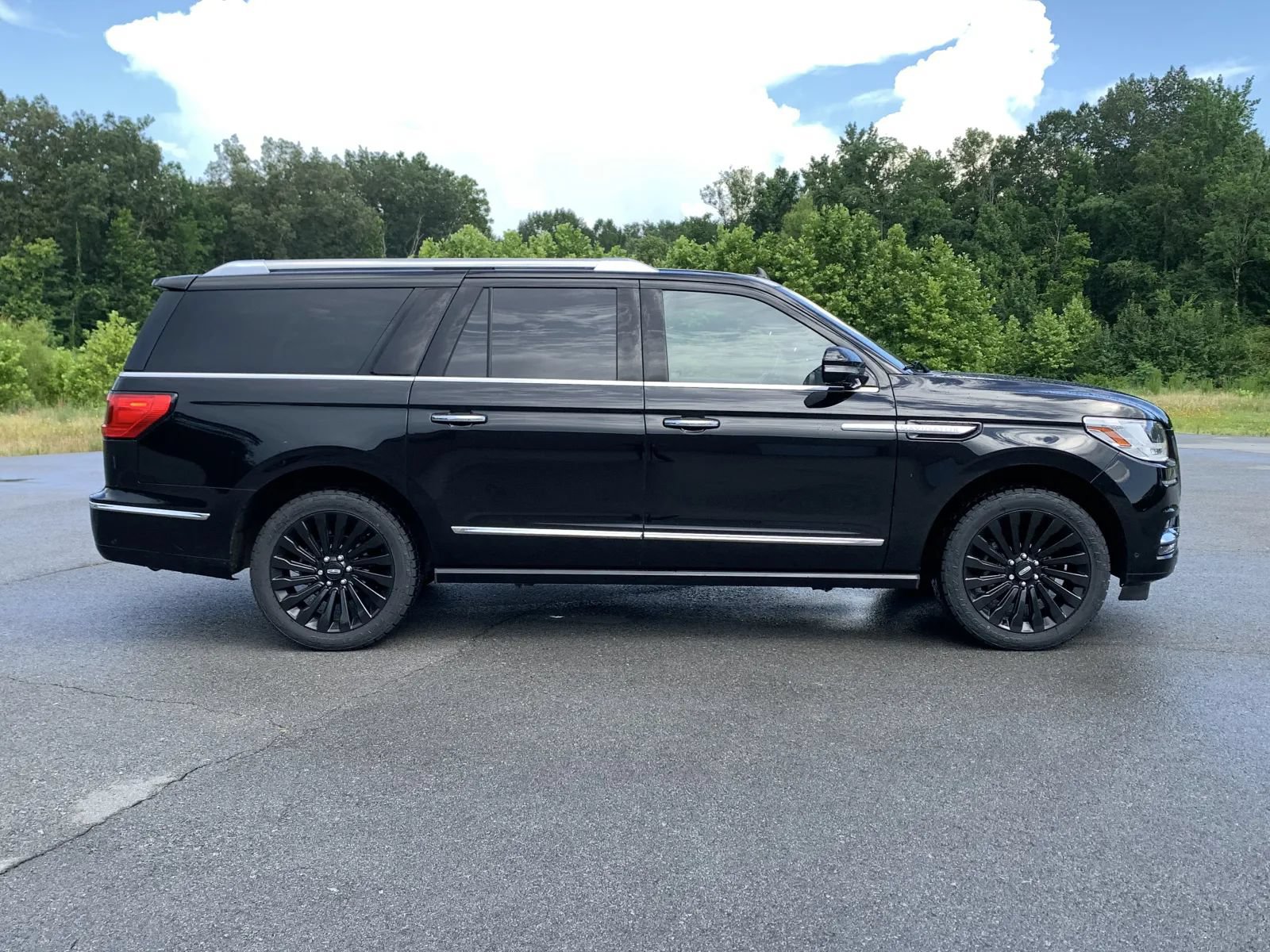 Used 2018 Lincoln Navigator L Reserve w/ Technology Package AWD/4WD image 8