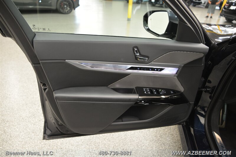 Used 2023 BMW 740i RWD image 40
