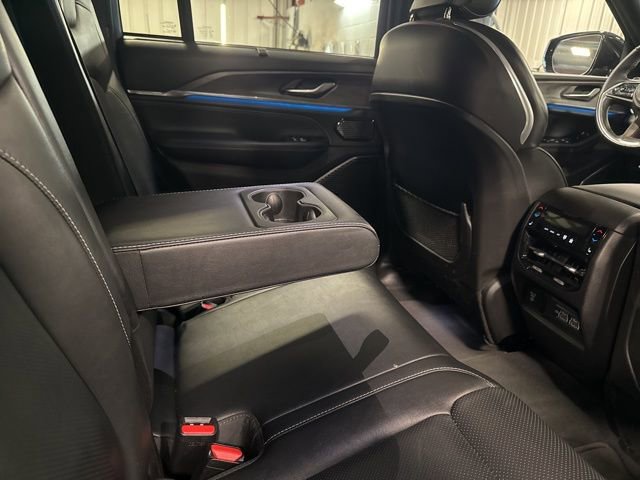 Used 2022 Jeep Grand Cherokee Overland image 34