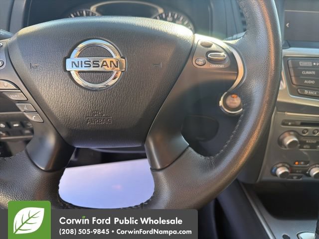 Used 2017 Nissan Pathfinder SL AWD/4WD image 16