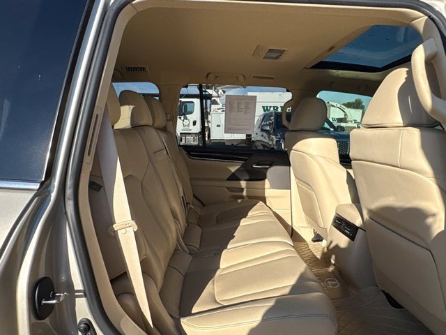 Used 2018 Lexus LX 570 4WD image 20