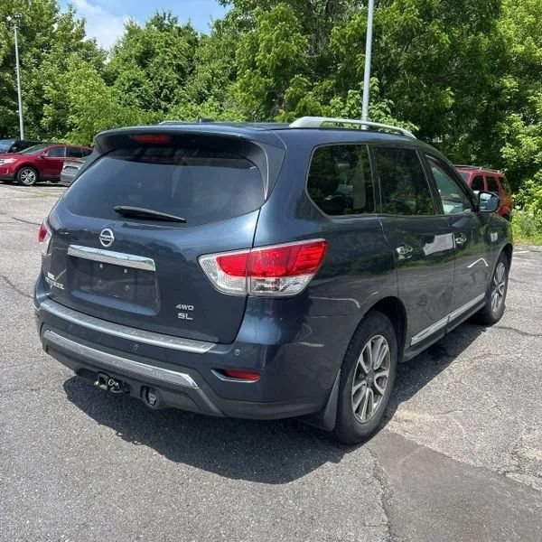 Used 2015 Nissan Pathfinder SL w/ SL Tech Package AWD/4WD image 8